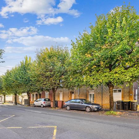 Budget Appart Avec Parking Au Centre-Ville Charleville-Mézières Exteriör bild